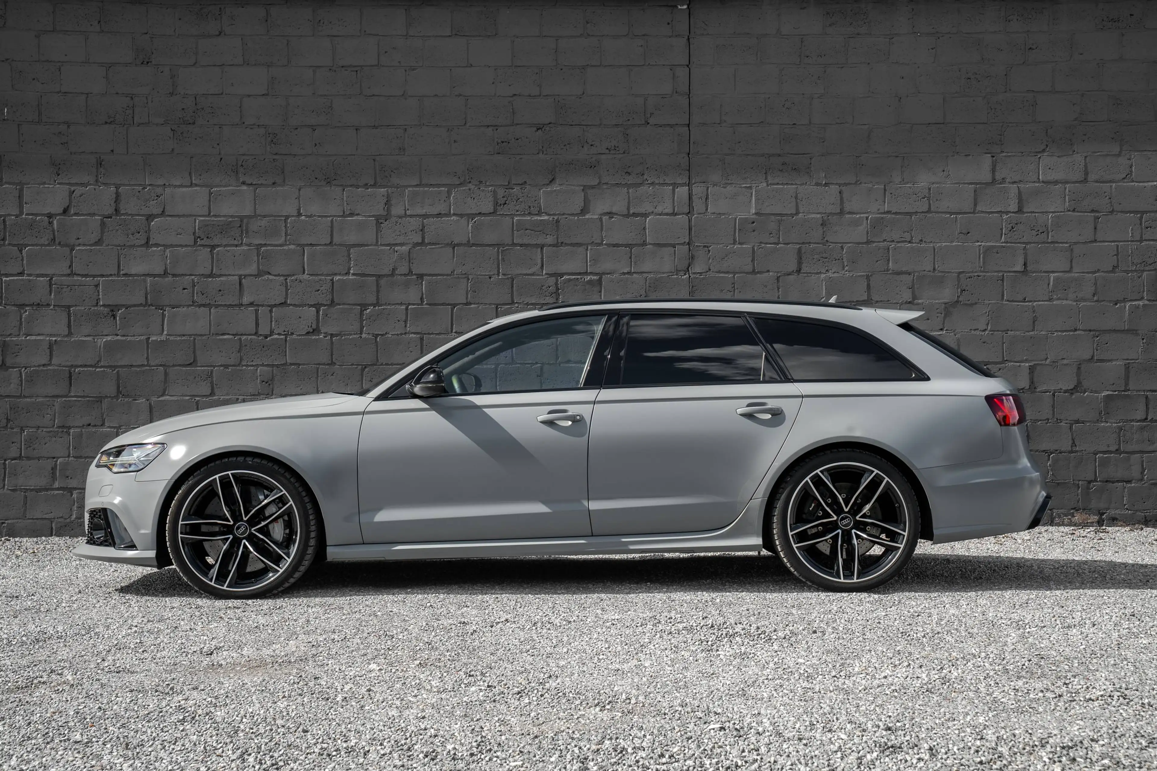 Audi RS6 Avant DYNAMIC PLUS/PANO/AKRAPOVIC — photo 14