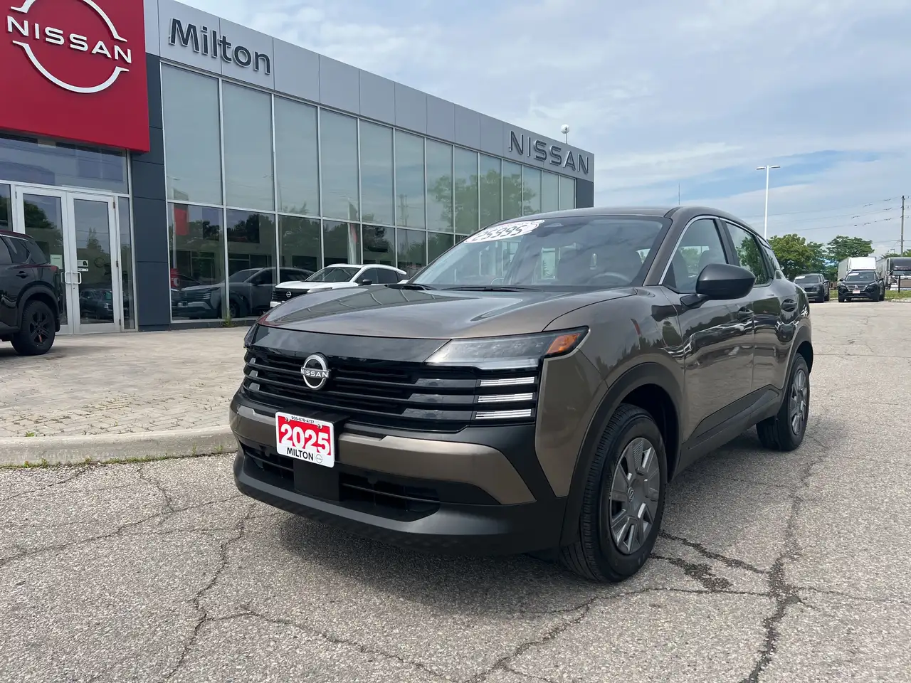 2025 Nissan Kicks