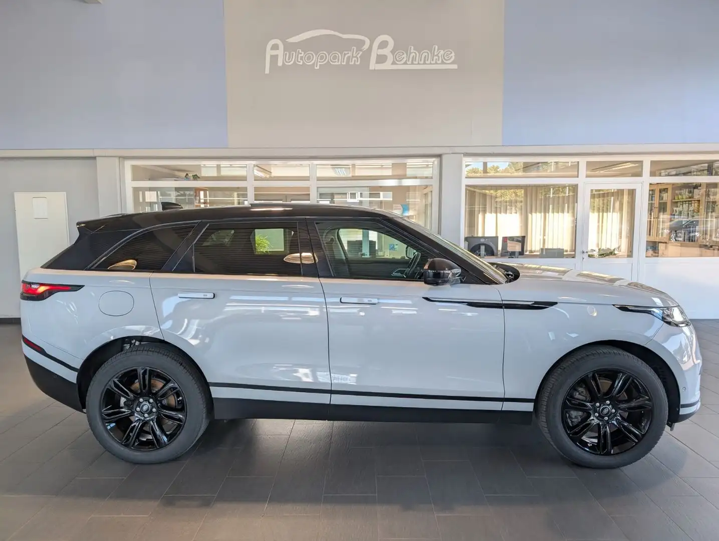 Land Rover Range Rover Velar D200 Panorama*AHK*Kontrast*20" Blanc - 2