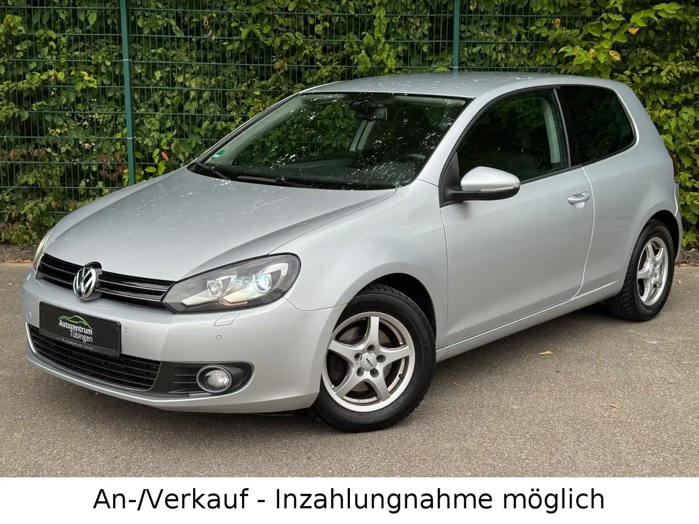 Volkswagen Golf 1.6 TDI VI Highline DSG | XENON | SHZ | PDC Plateado - 1