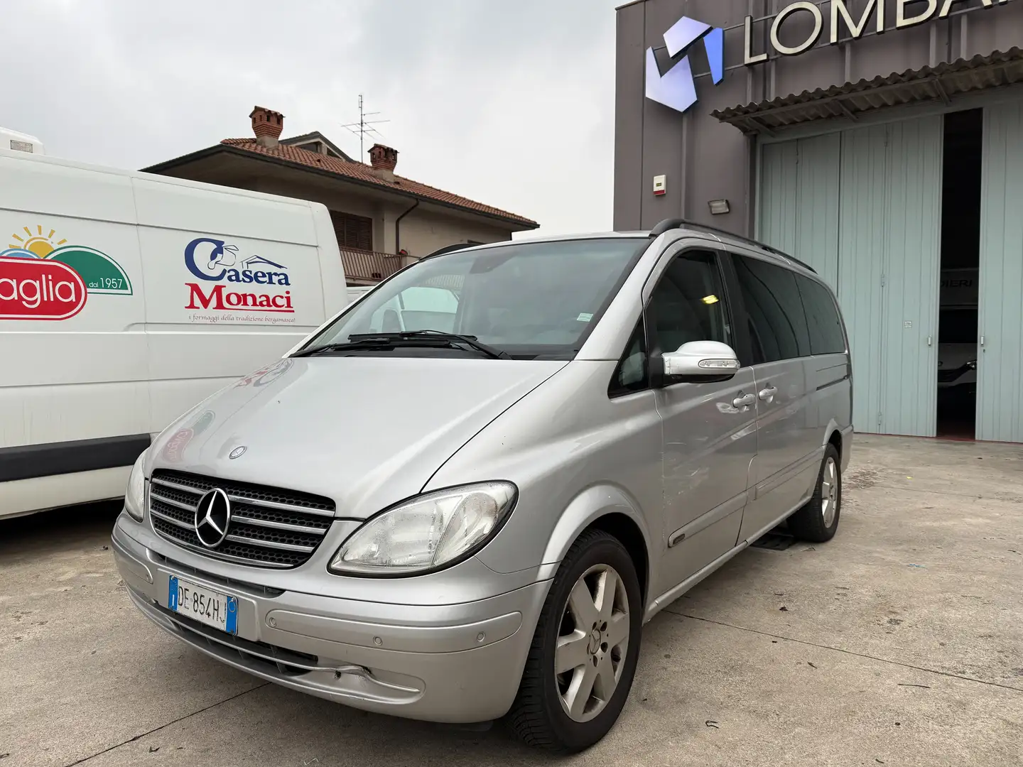 Mercedes-Benz Viano 3.0CDI/177 CV/8 POSTI/2006 Argento - 1