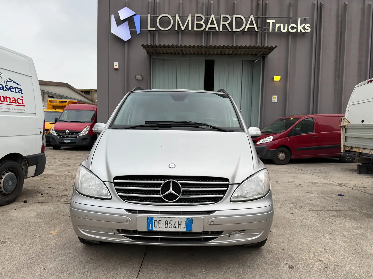 Mercedes-Benz Viano 3.0CDI/177 CV/8 POSTI/2006 Argento - 2