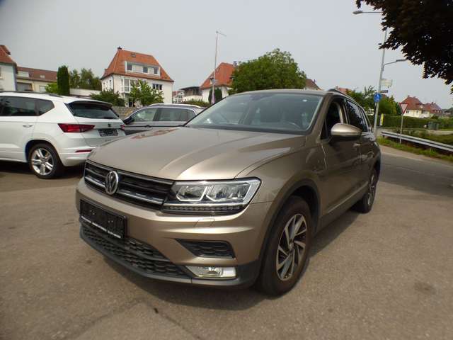 Imagine Volkswagen Tiguan Sound 4Motion*AHK*LED*PANO*NAVI MMI*