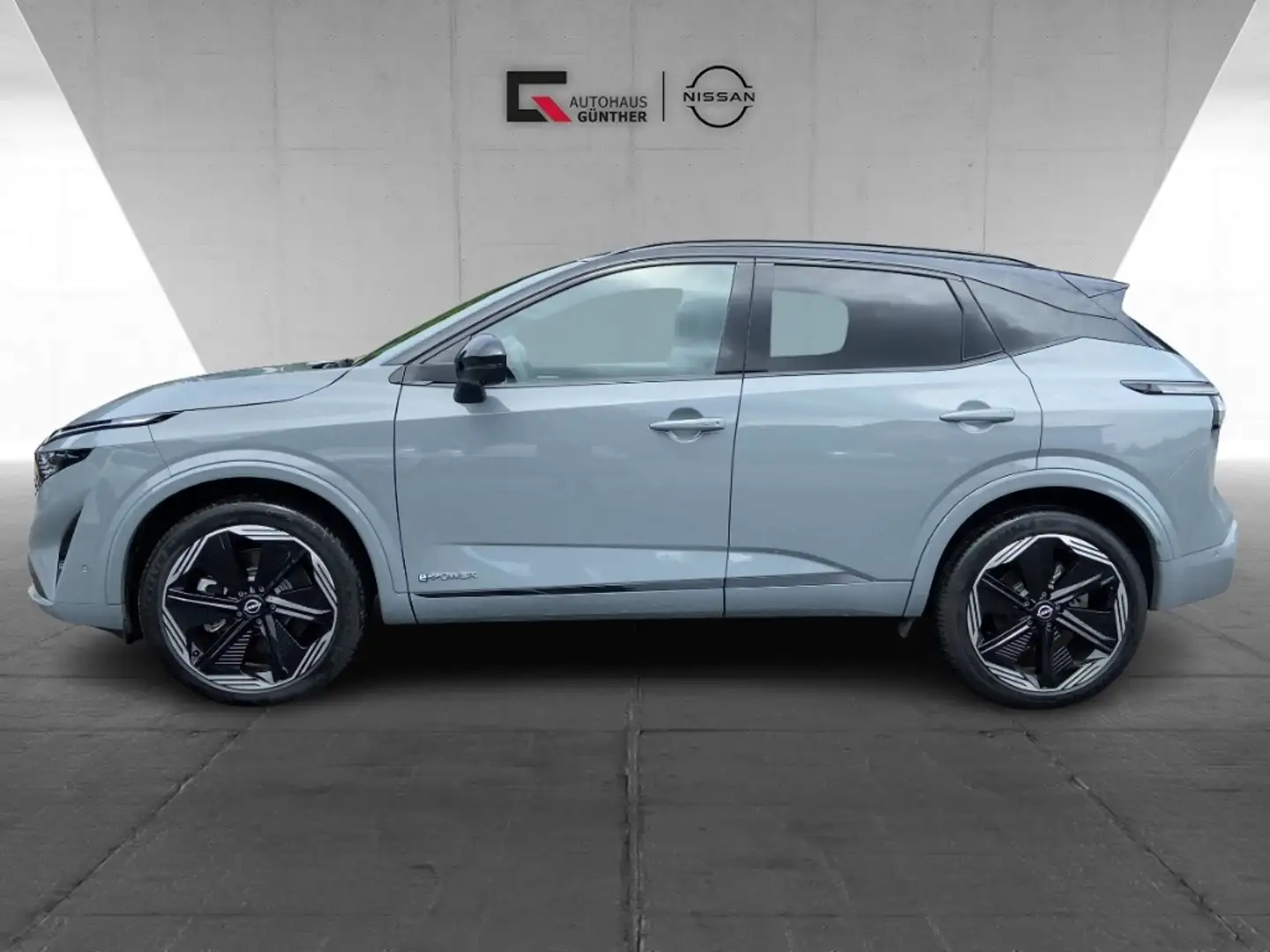 Nissan Qashqai N-DESIGN Autom. Winter/360/e-Power Zwart - 2