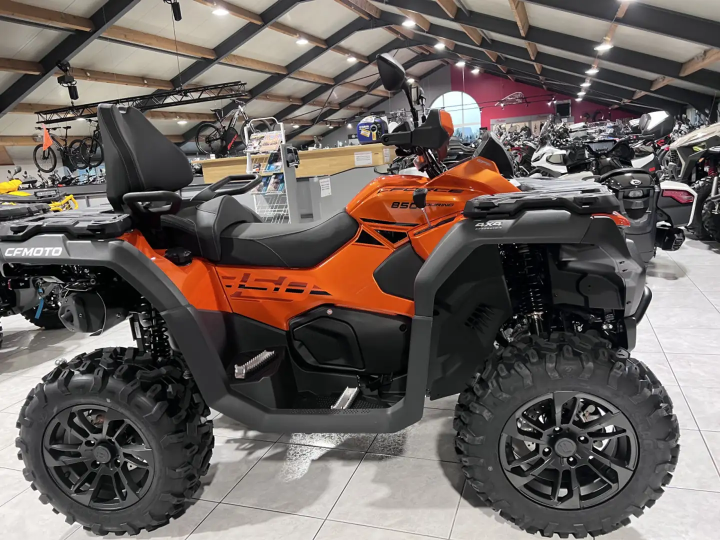 CFMOTO CForce 850 T3 no ABS 60 km/h Narancs - 1