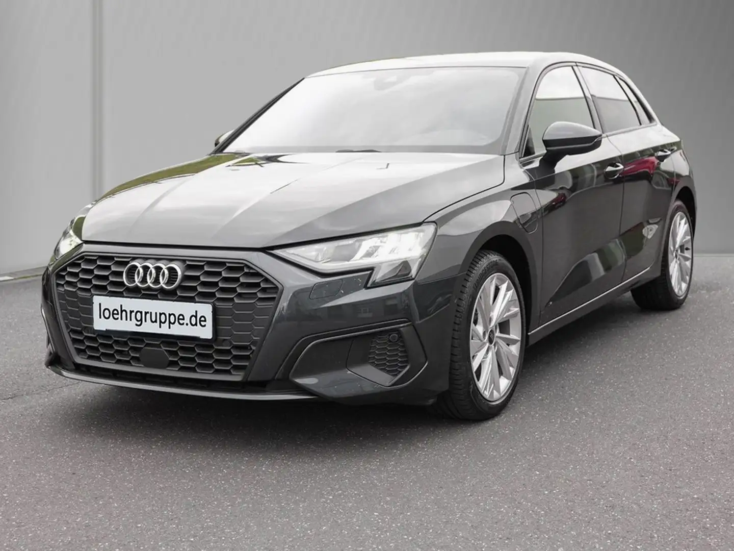 Audi A3 Sportback 40 TFSI e Navi ACC B&O Business Grau - 2