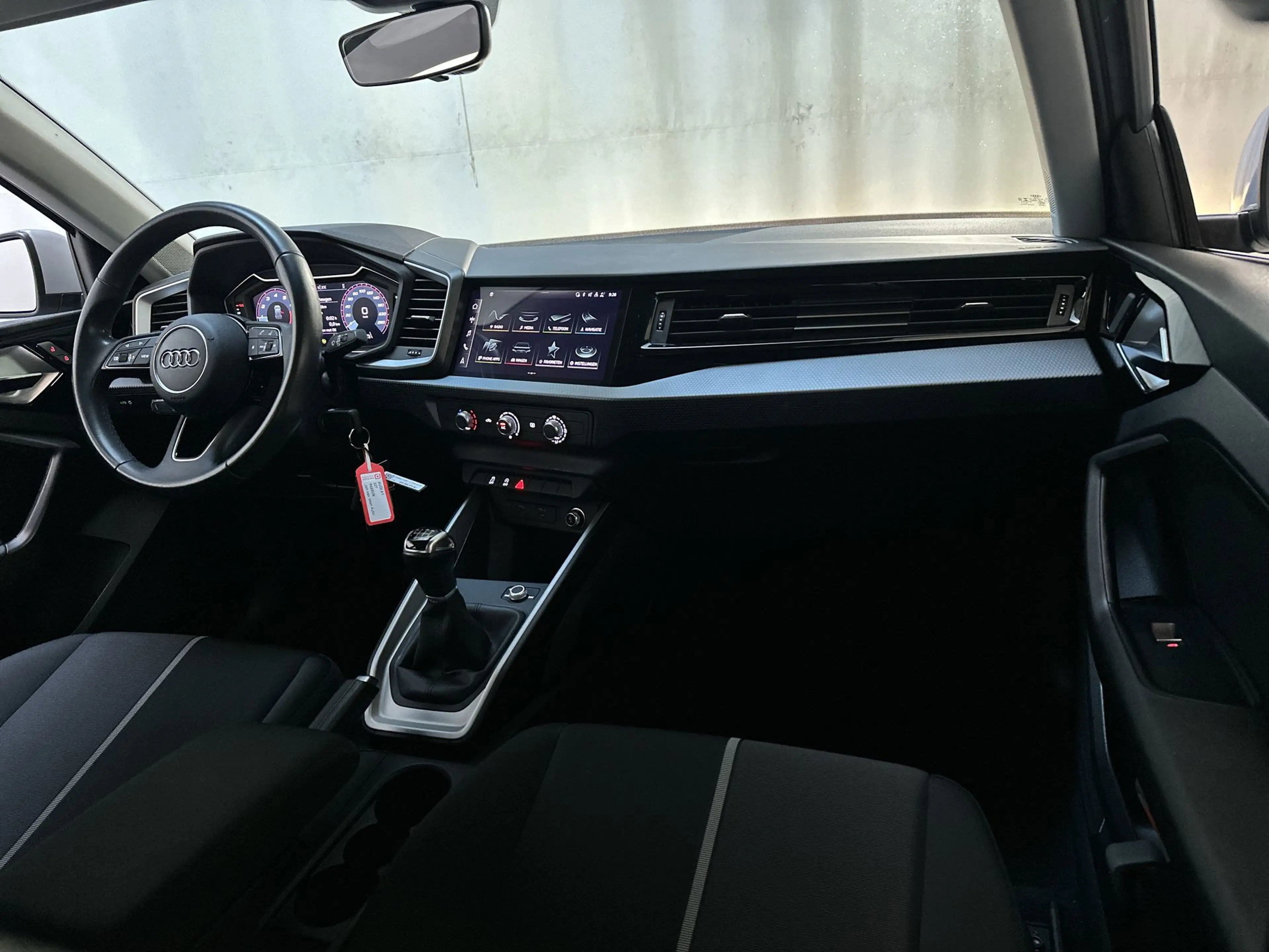 Audi A1 Sportback 30 TFSI 110pk Pro Line App-Connect DAB+ — photo 2