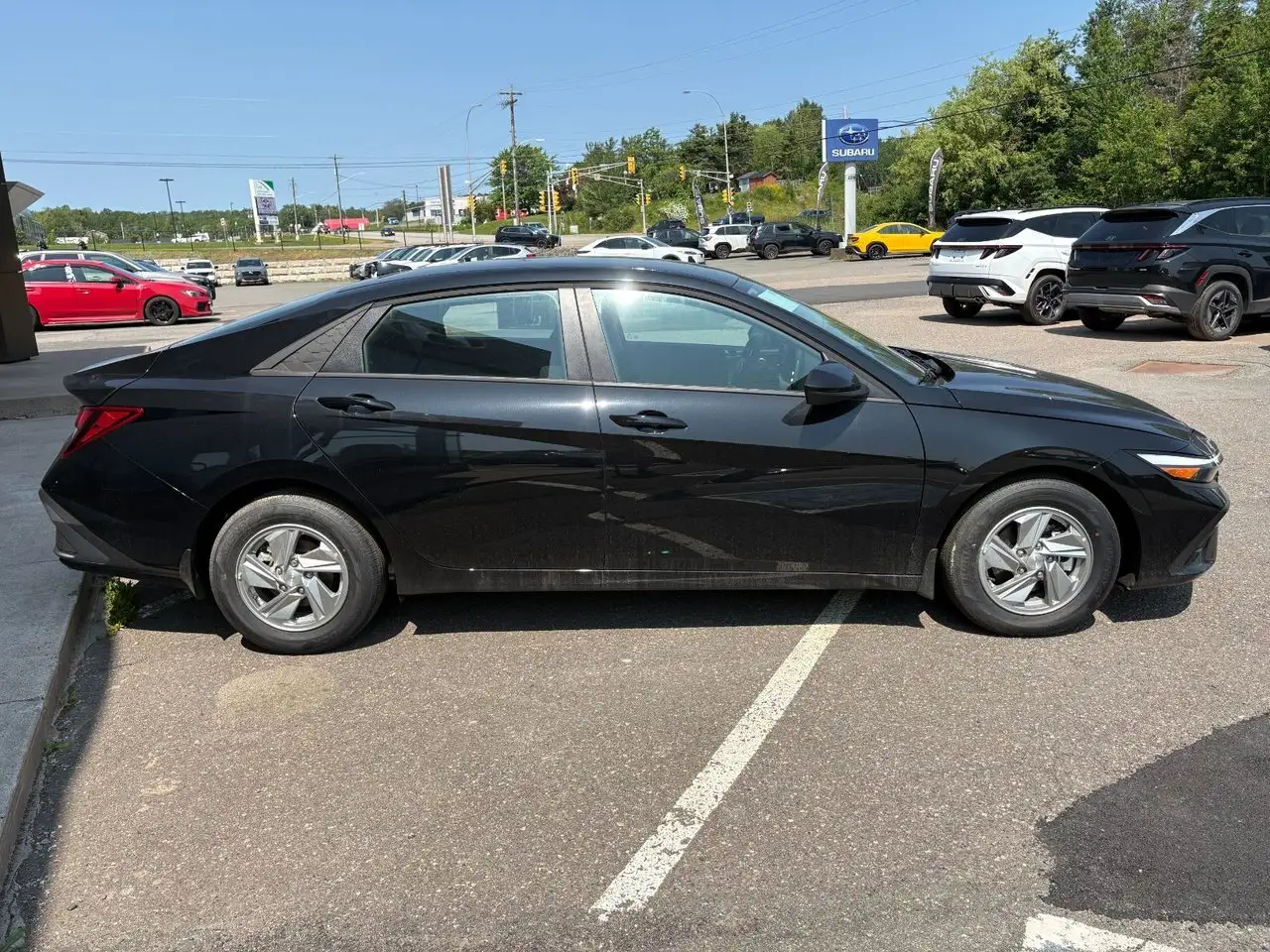 Hyundai ELANTRA снимка Hyundai ELANTRA