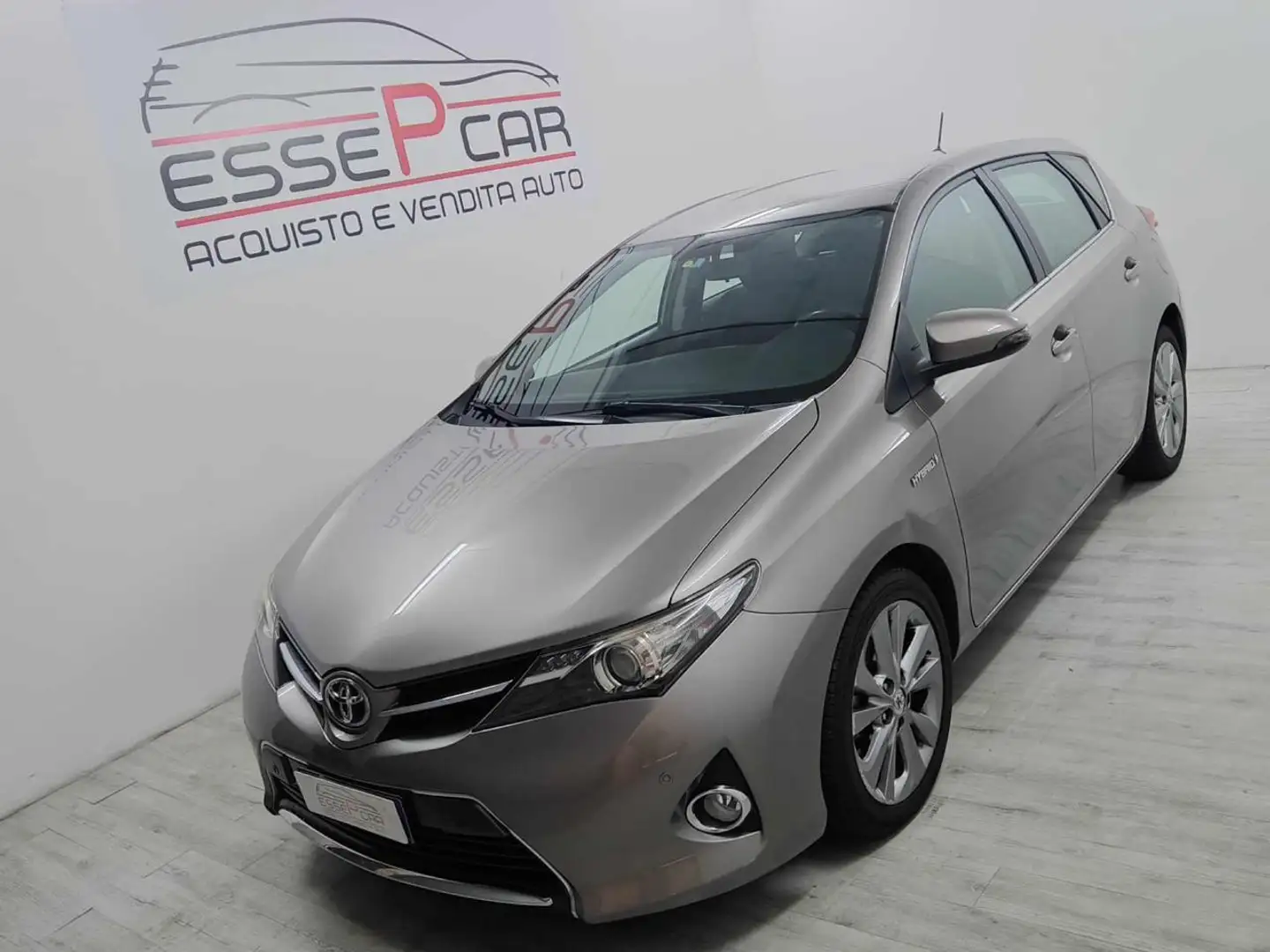 Toyota Auris 1.8 Hybrid Lounge Grigio - 1