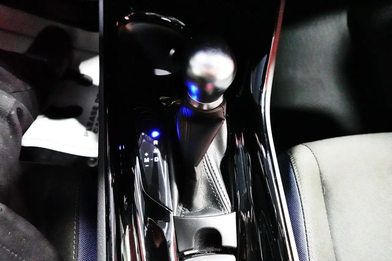 Toyota C-HR снимка Toyota C-HR