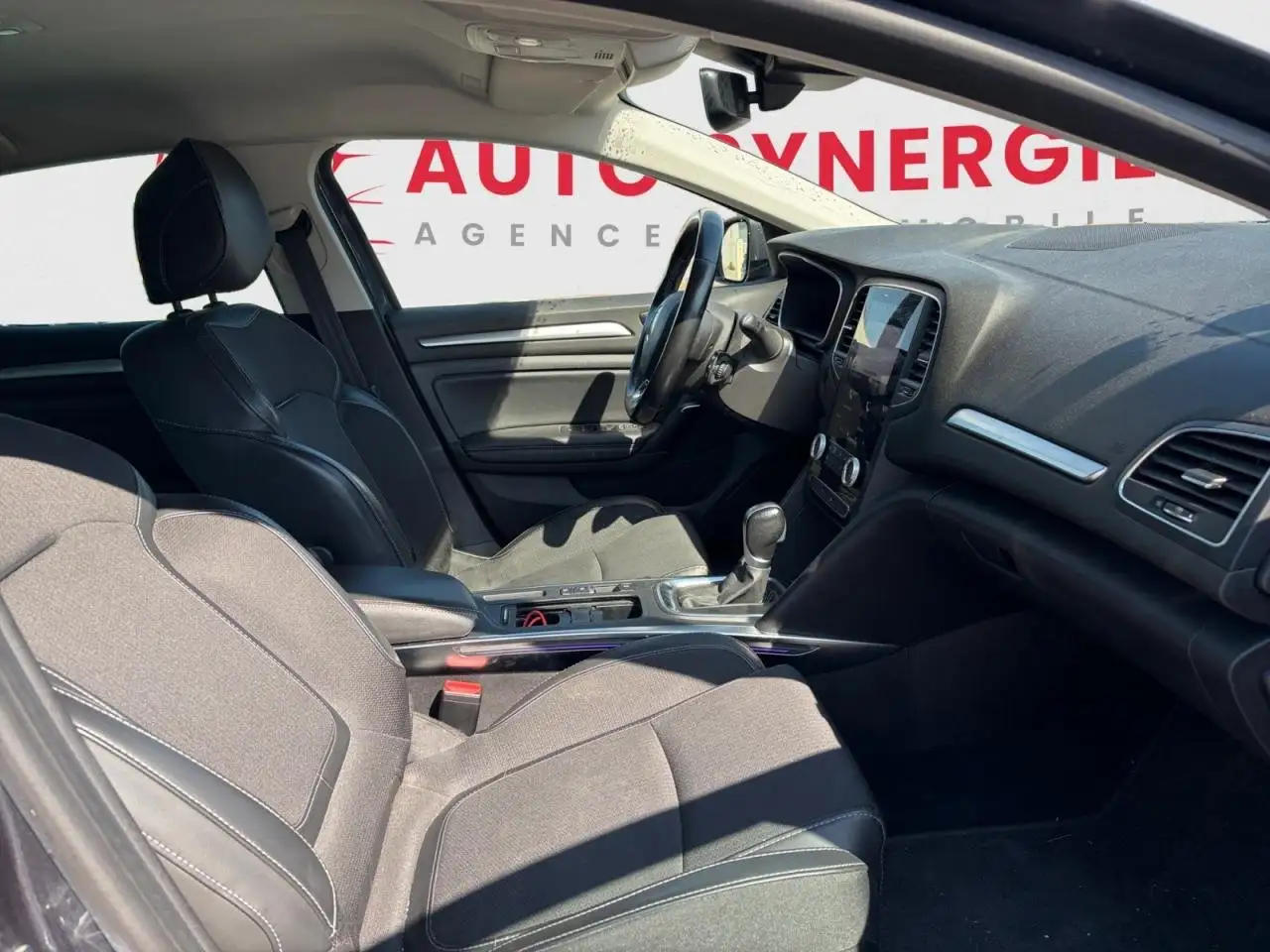 Renault Megane Berline — photo 15