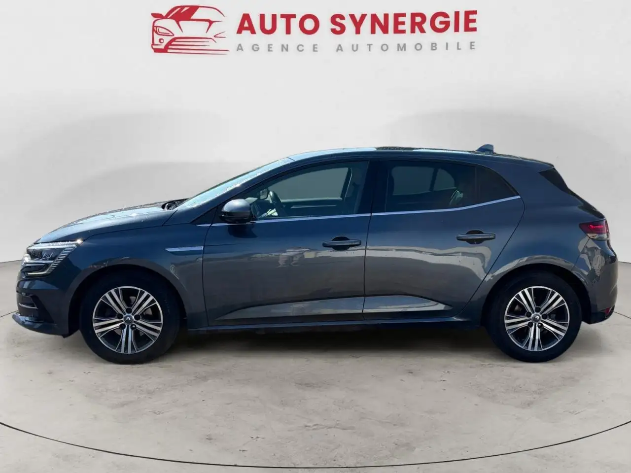 Renault Megane Berline — photo 2