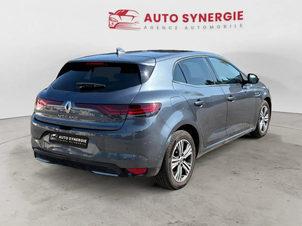 Renault Megane Berline — photo 5
