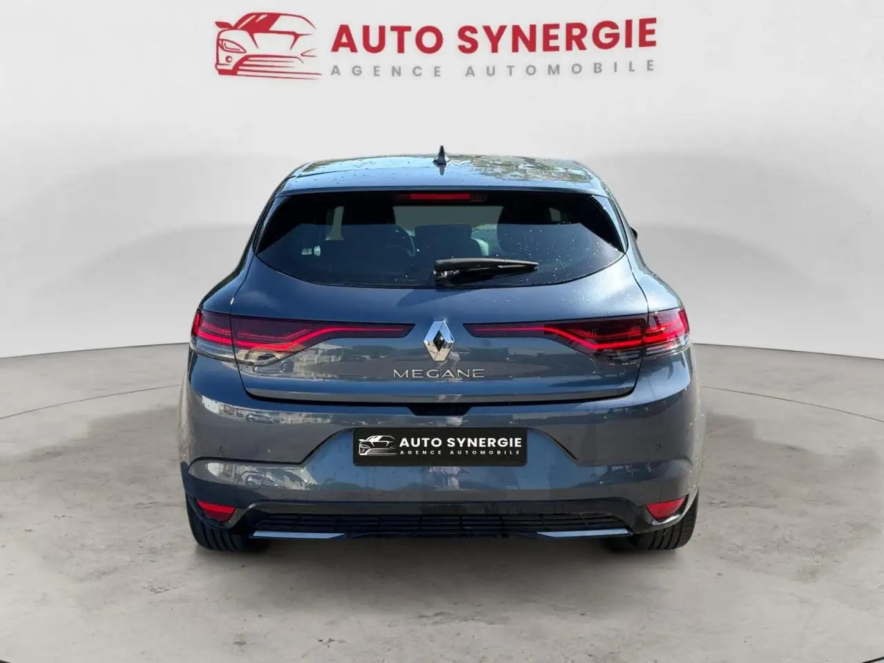 Renault Megane Berline — photo 4