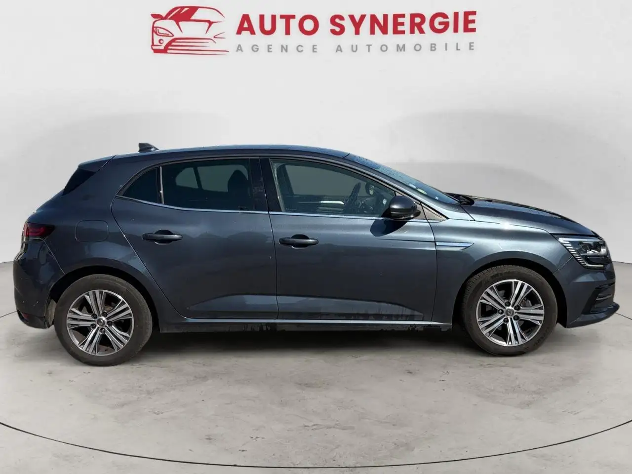 Renault Megane Berline — photo 6