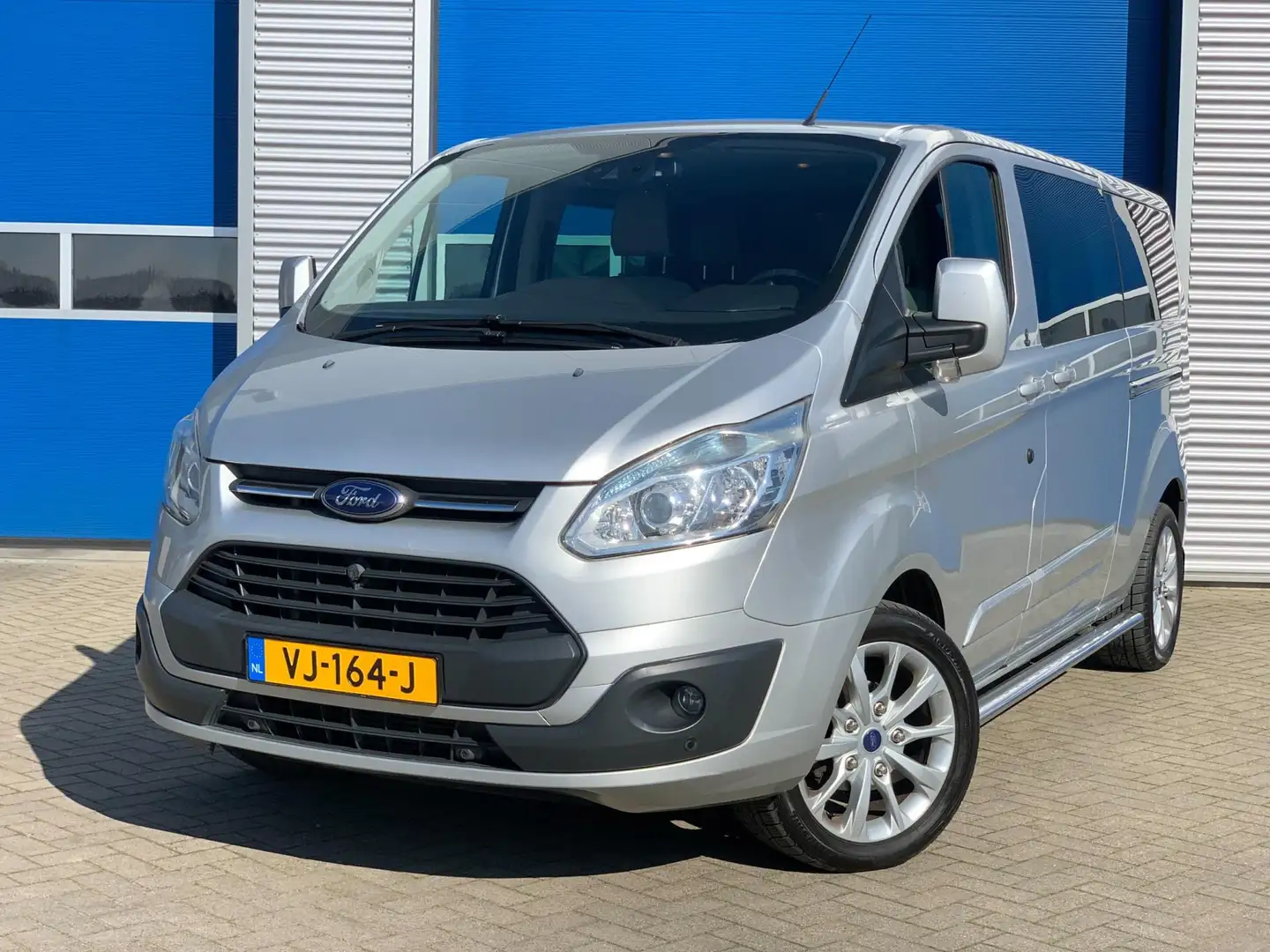 Ford Transit Custom 290 2.2 TDCI L2H1 Limited Dubbel Cabine|Leder Zilver - 2