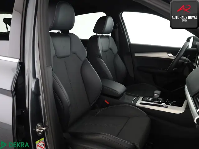 Audi Q5 view 11