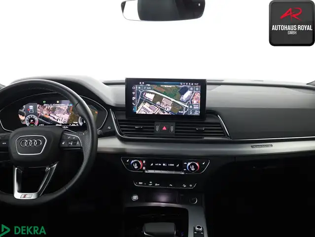 Audi Q5 view 9