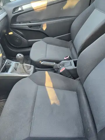 Opel Astra view 14
