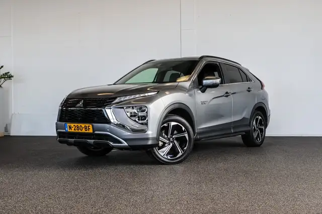 Mitsubishi Eclipse Cross 2.4 PHEV First Ed.