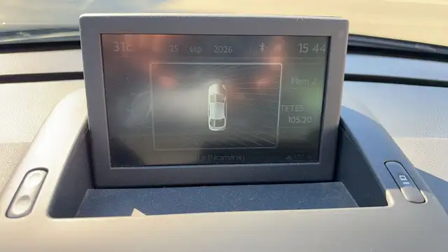 Peugeot 3008 view 13