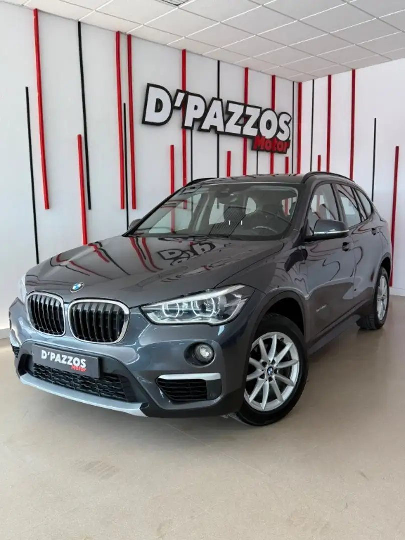 BMW X1 sDrive 16d Business Gris - 1
