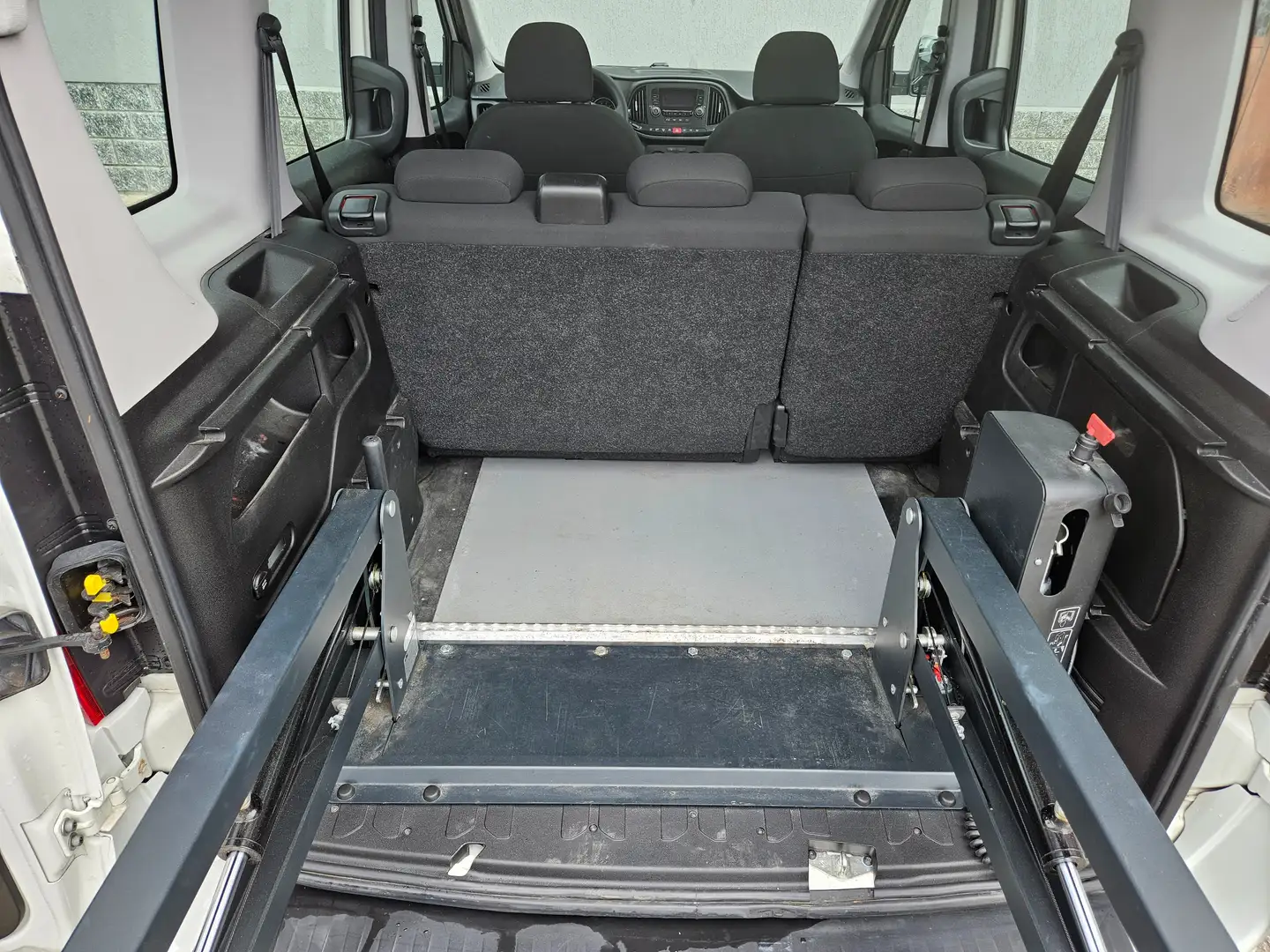 Fiat Doblo 1.6 MJT TRASPORTO DISABILI Bianco - 2