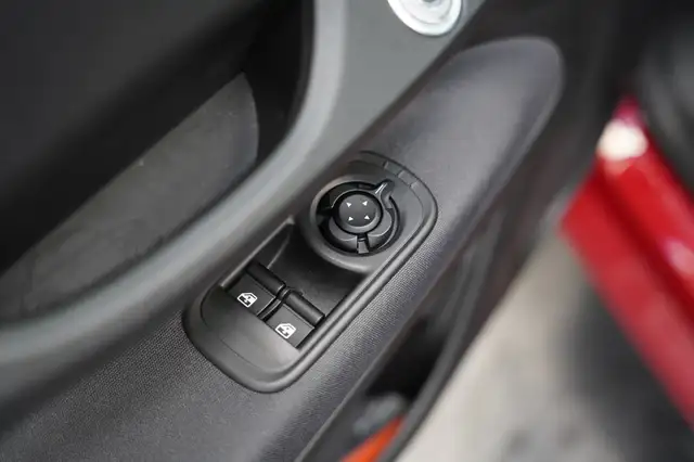 Fiat 500C view 11