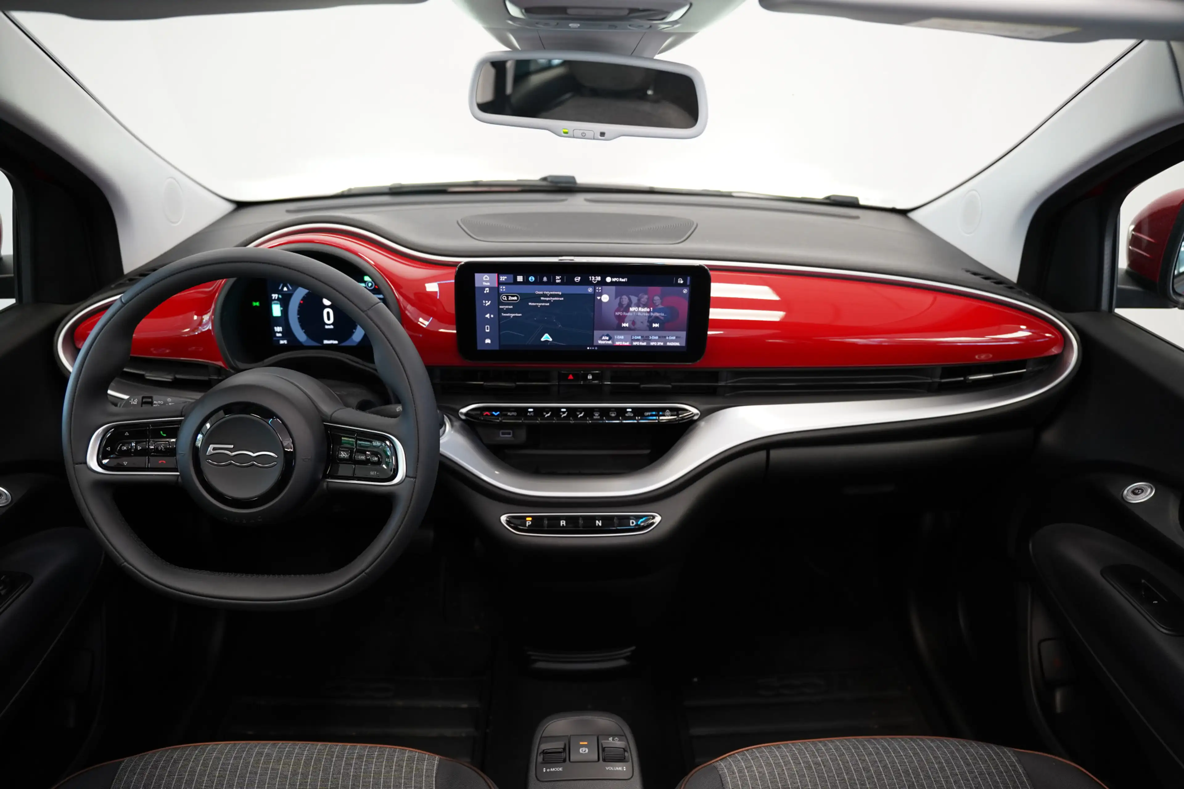 Fiat 500C Icon 42 kWh Cruise/Climate Cabrio ROSSO PASSIONE N — photo 6