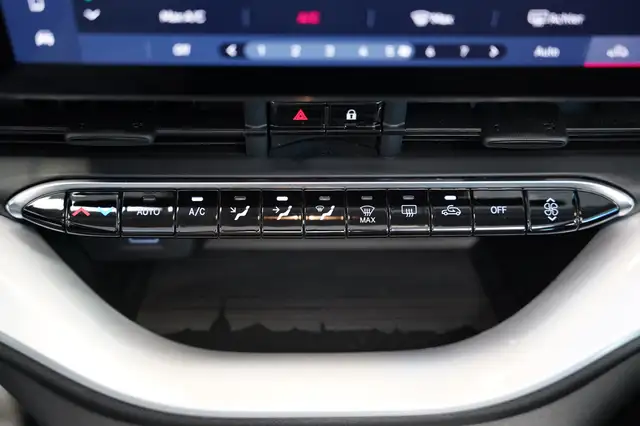 Fiat 500C view 14