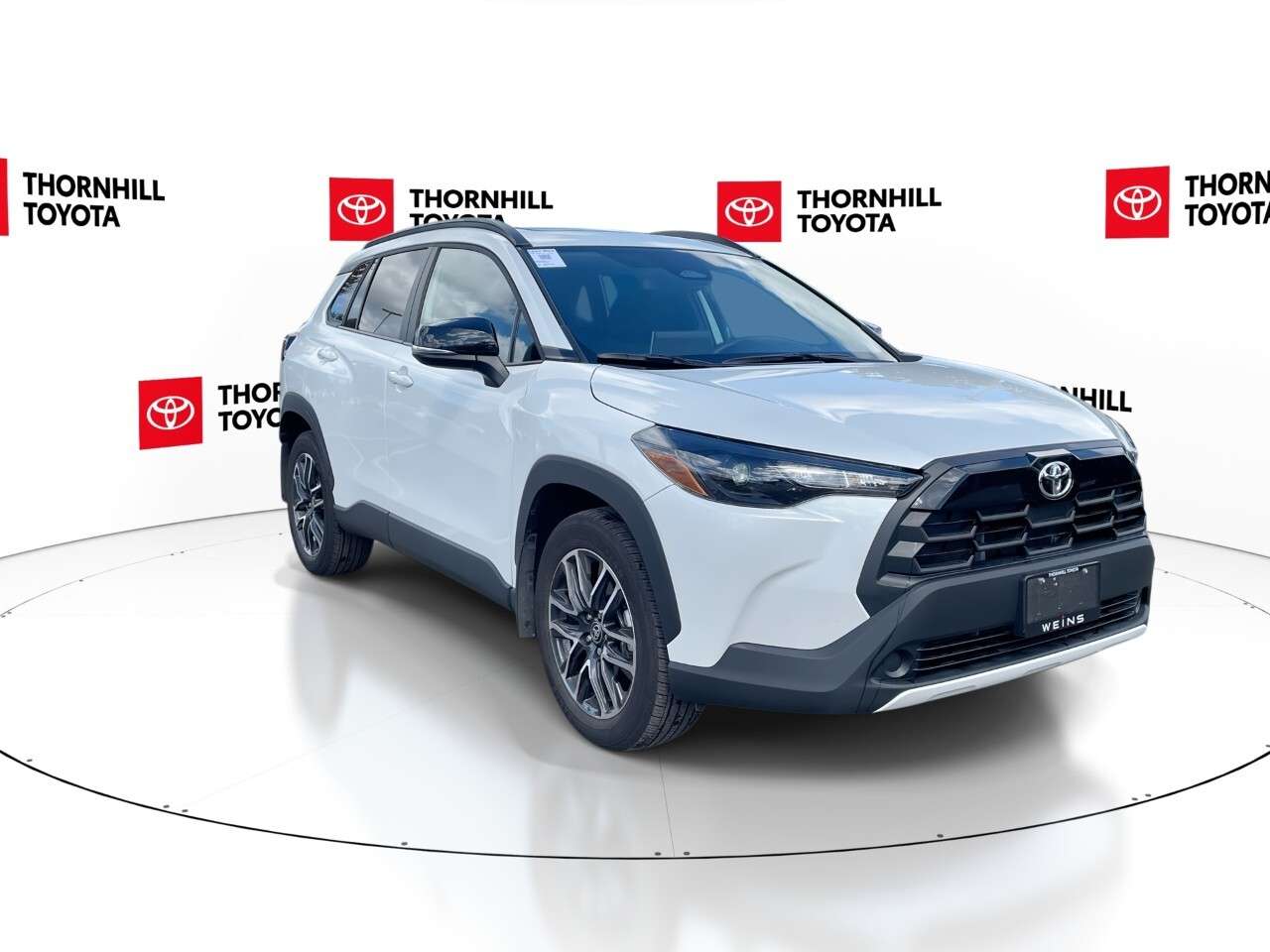 2026 Toyota Corolla Cross PREMIUM AWD PKG,MOONROOF,WIRELESS CHARGER LE AWD — photo 1