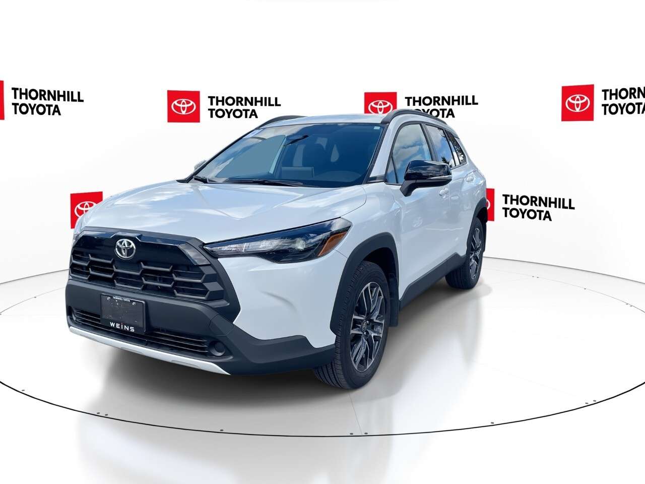 2026 Toyota Corolla Cross PREMIUM AWD PKG,MOONROOF,WIRELESS CHARGER LE AWD — photo 1