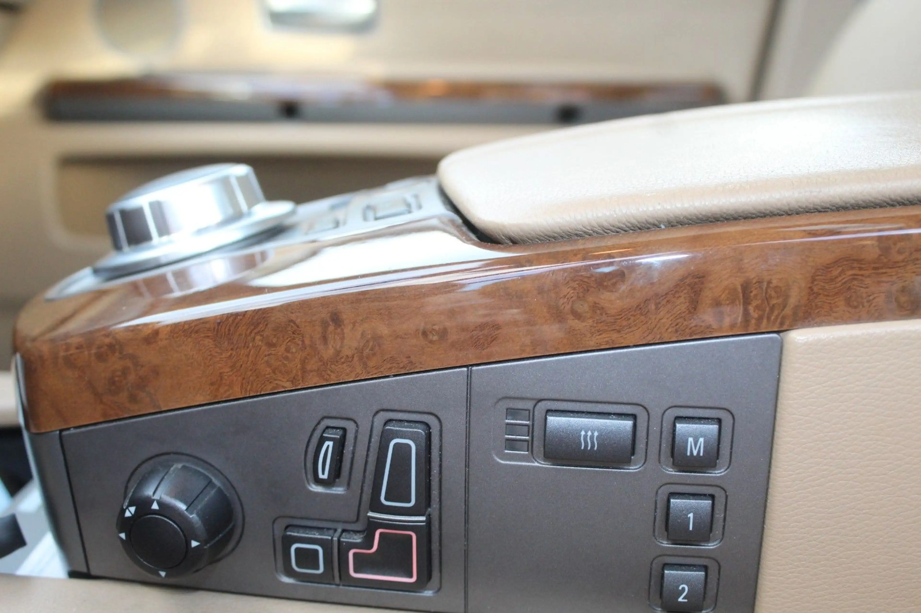 BMW 730 d A — photo 11