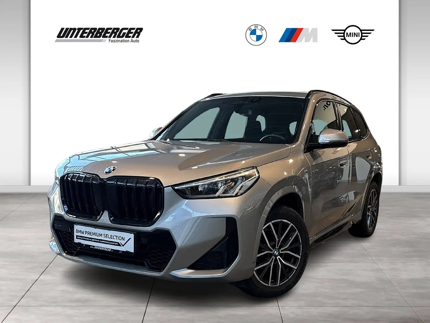 BMW X1 xDrive20d M Sportpaket Silber - 1