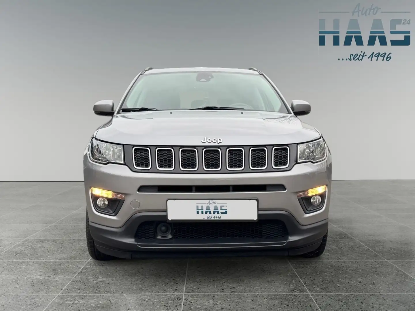 Jeep Compass 2.0 MultiJet 103kW Longitude 4x4 Grau - 2