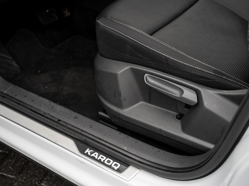 Skoda Karoq 1.5 TSI Tour DSG ACC Navi Matrix Kessy — photo 14