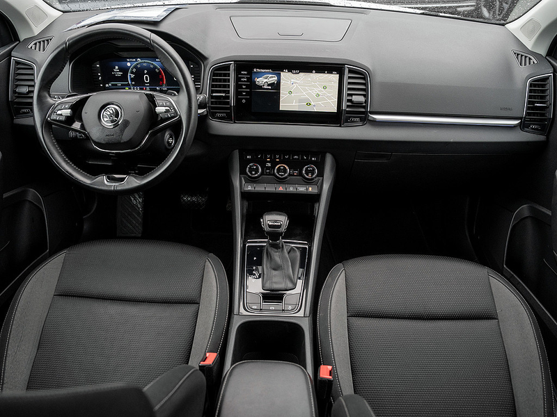 Skoda Karoq 1.5 TSI Tour DSG ACC Navi Matrix Kessy — photo 6