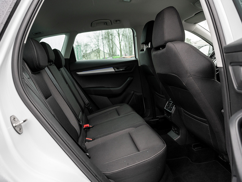 Skoda Karoq 1.5 TSI Tour DSG ACC Navi Matrix Kessy — photo 4