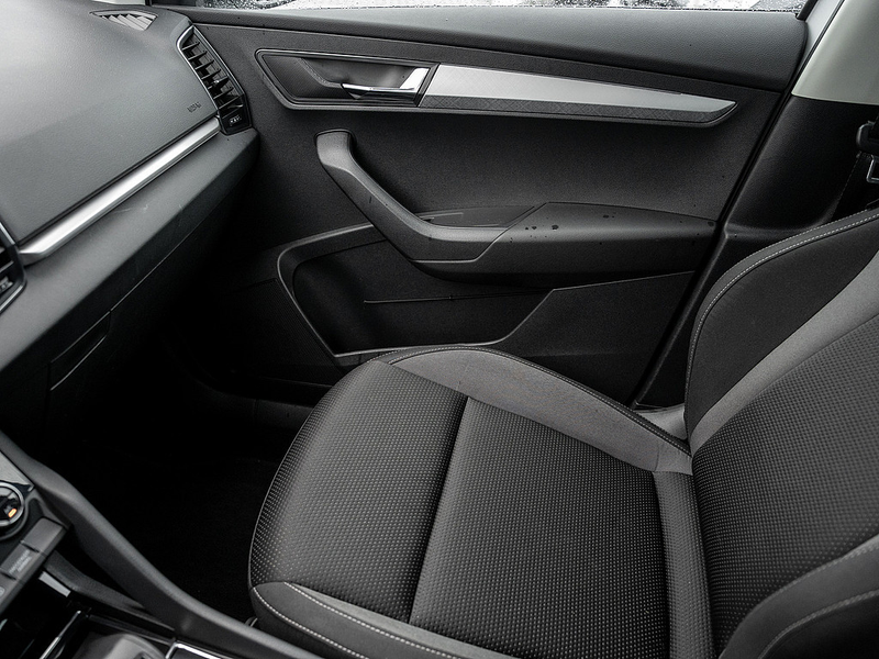 Skoda Karoq 1.5 TSI Tour DSG ACC Navi Matrix Kessy — photo 10