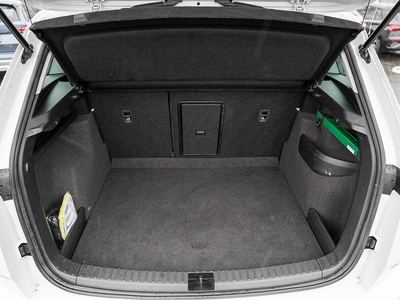 Skoda Karoq 1.5 TSI Tour DSG ACC Navi Matrix Kessy — photo 15
