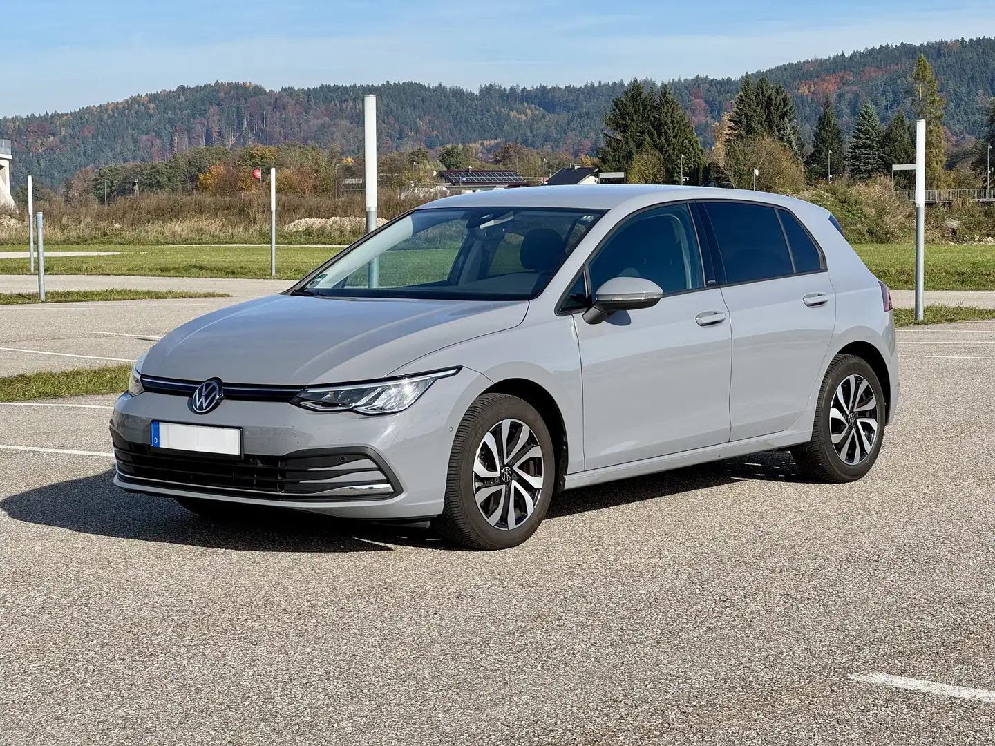 Volkswagen Golf Active eTSI Grau - 1