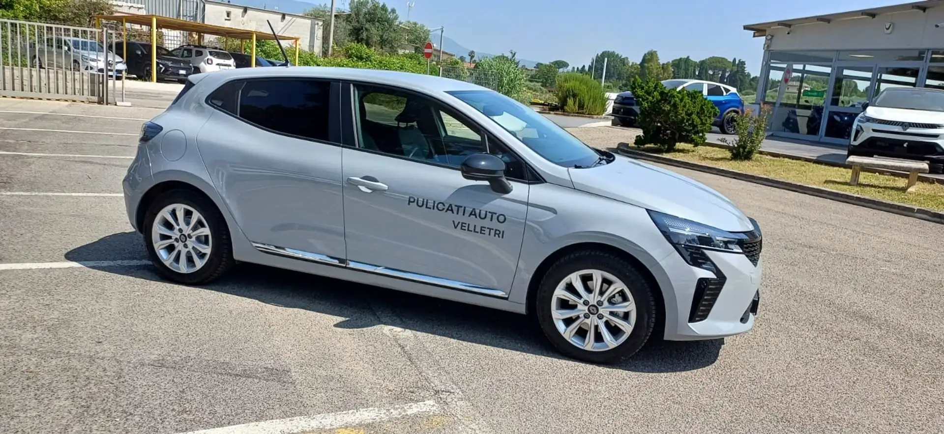 Renault Clio Clio 1.6 E-Tech full hybrid Evolution 145cv Grigio - 2