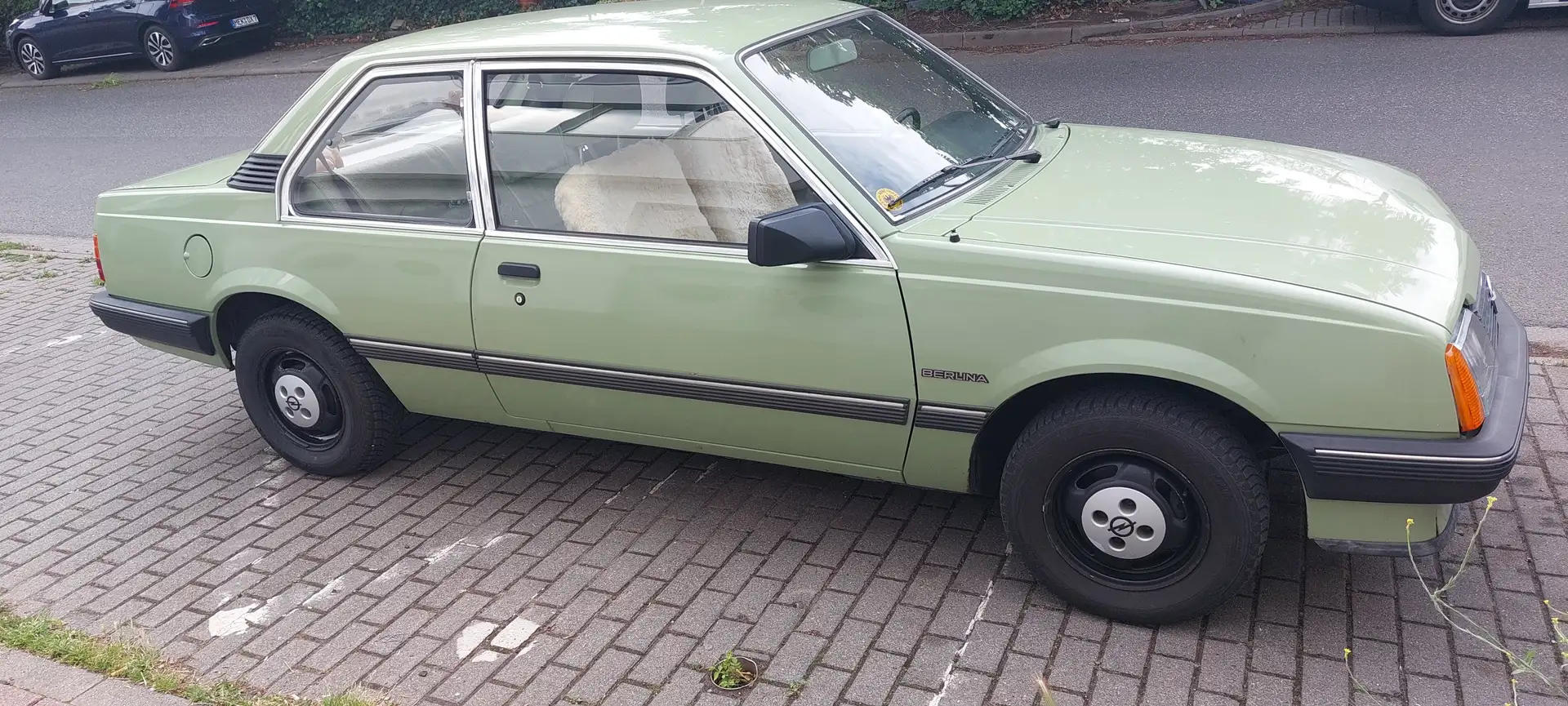 Opel Ascona Berlina Zöld - 2