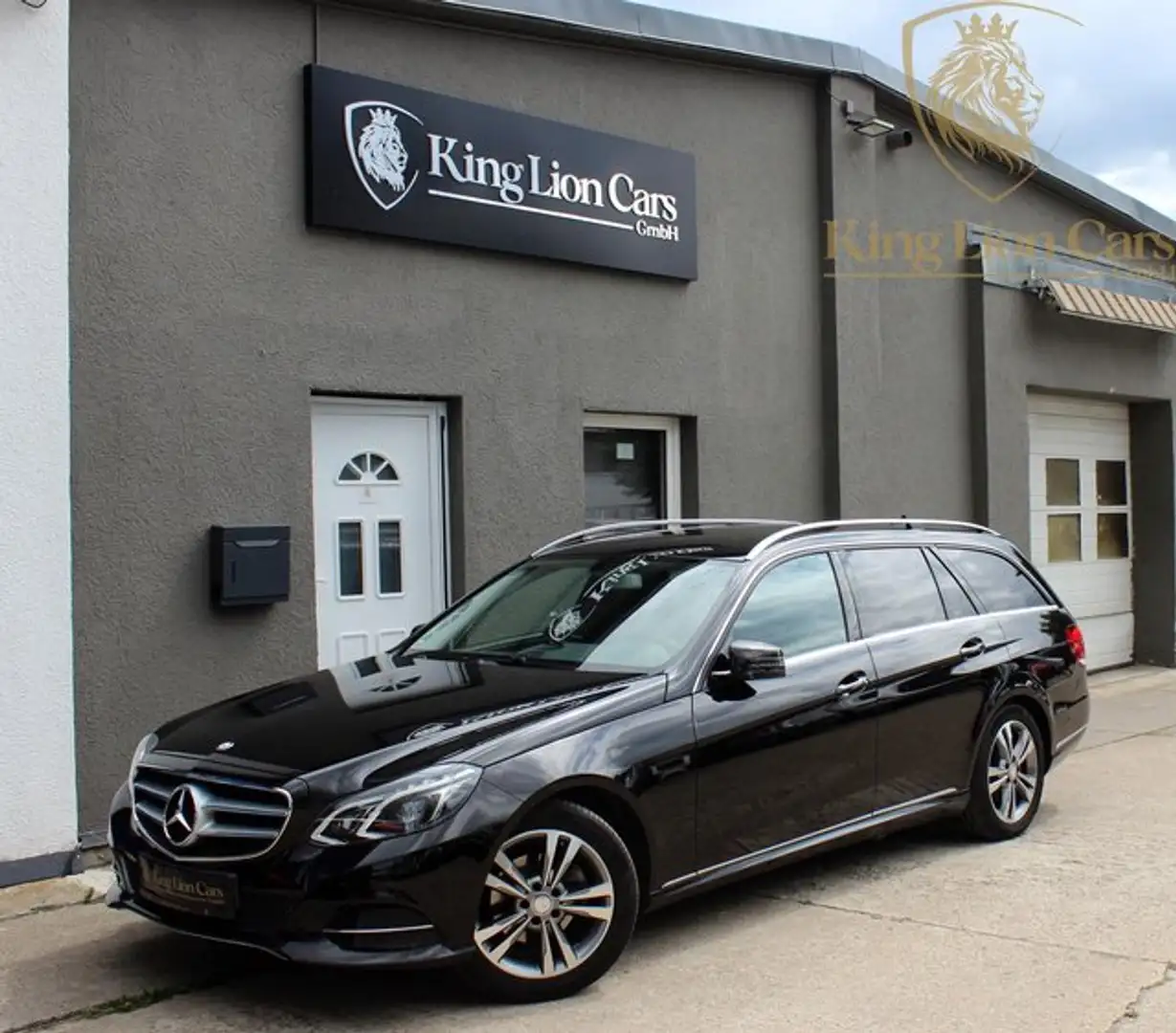 Mercedes-Benz E 220 d T BT 9G AVANTGARDE+AHK+NAVI+LED+DASHCAM+ Zwart - 1
