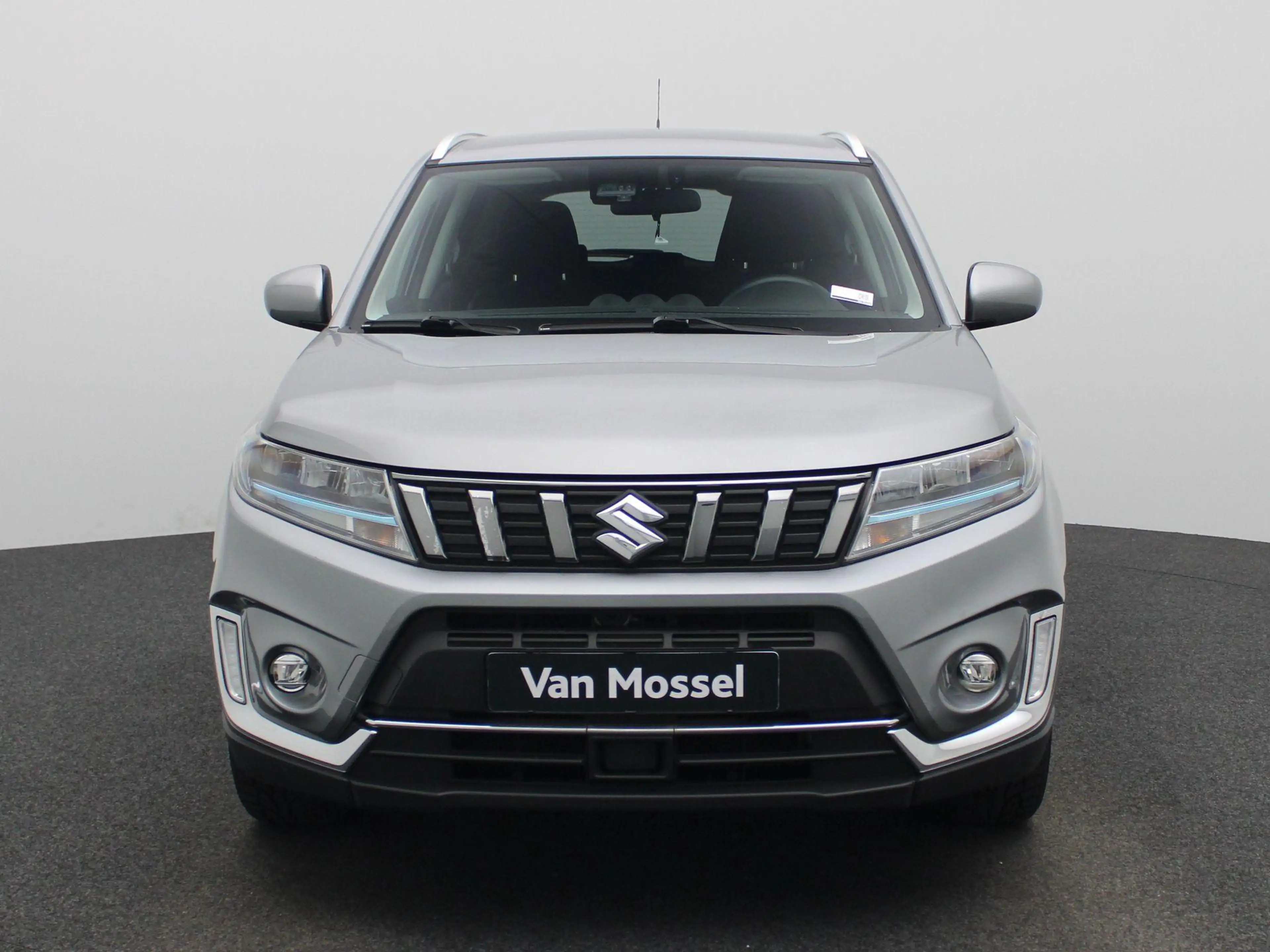 Suzuki Grand Vitara 1.5 Luxe+ 2WD A/T Adapt Cruise | Lane assist — photo 3