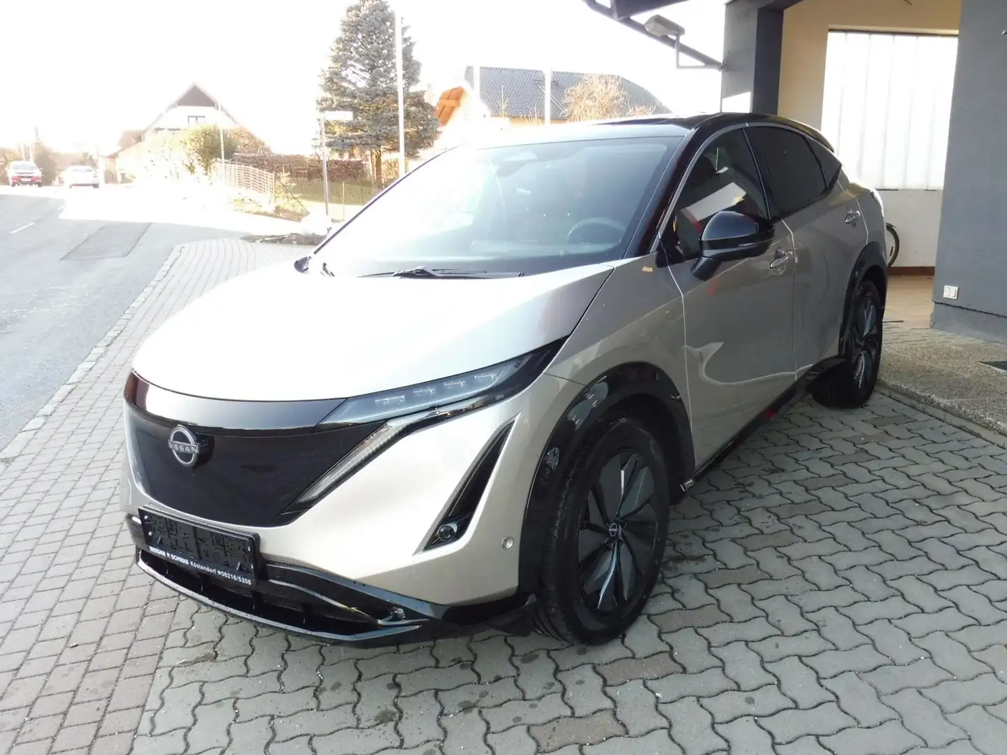 Nissan Ariya Ariya 87kWh Evolve Aut. Evolve Bronze - 1