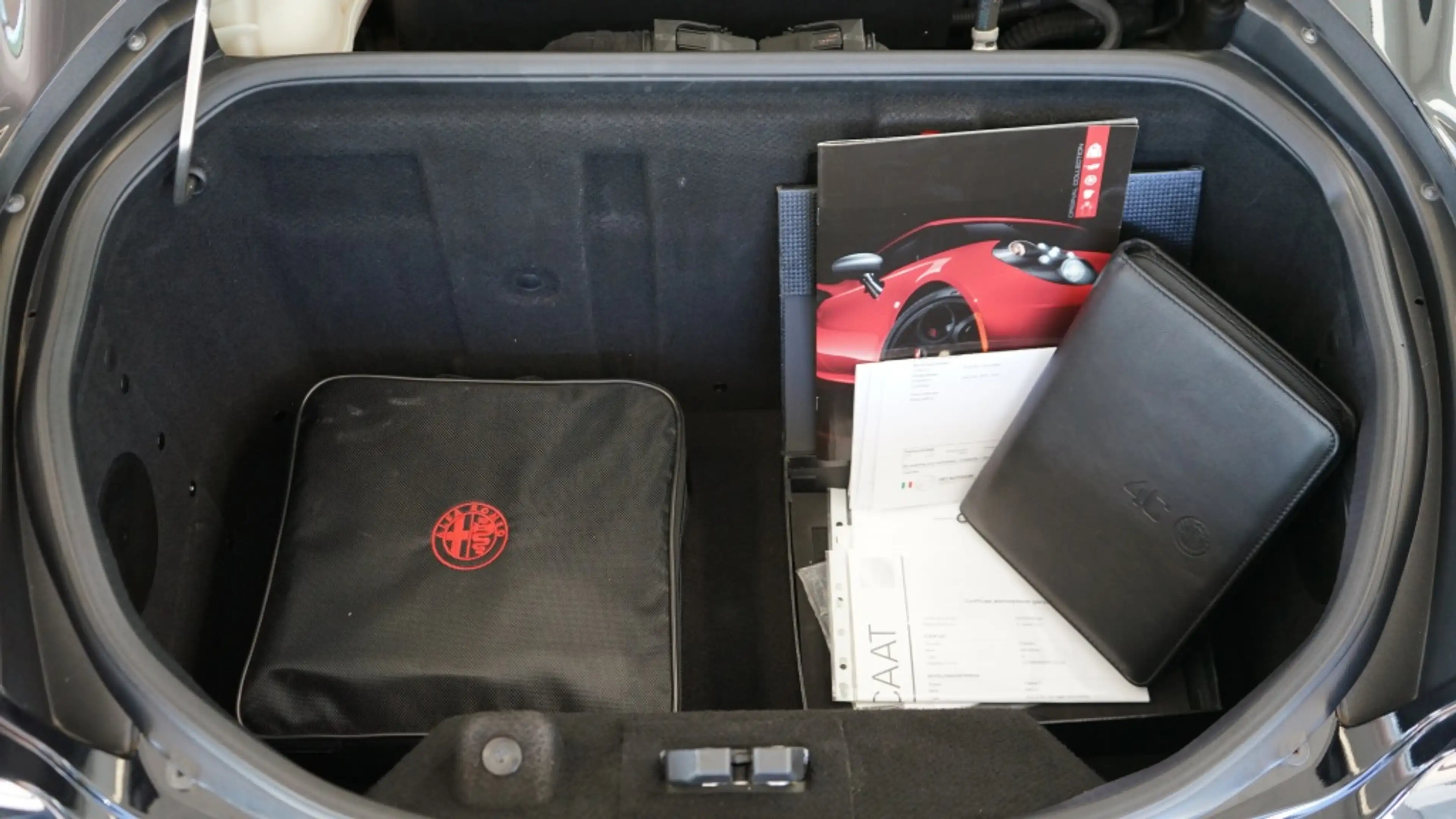 Alfa Romeo 4C 1750TBI TCT Airco | Carbon | 240 pk | — photo 9