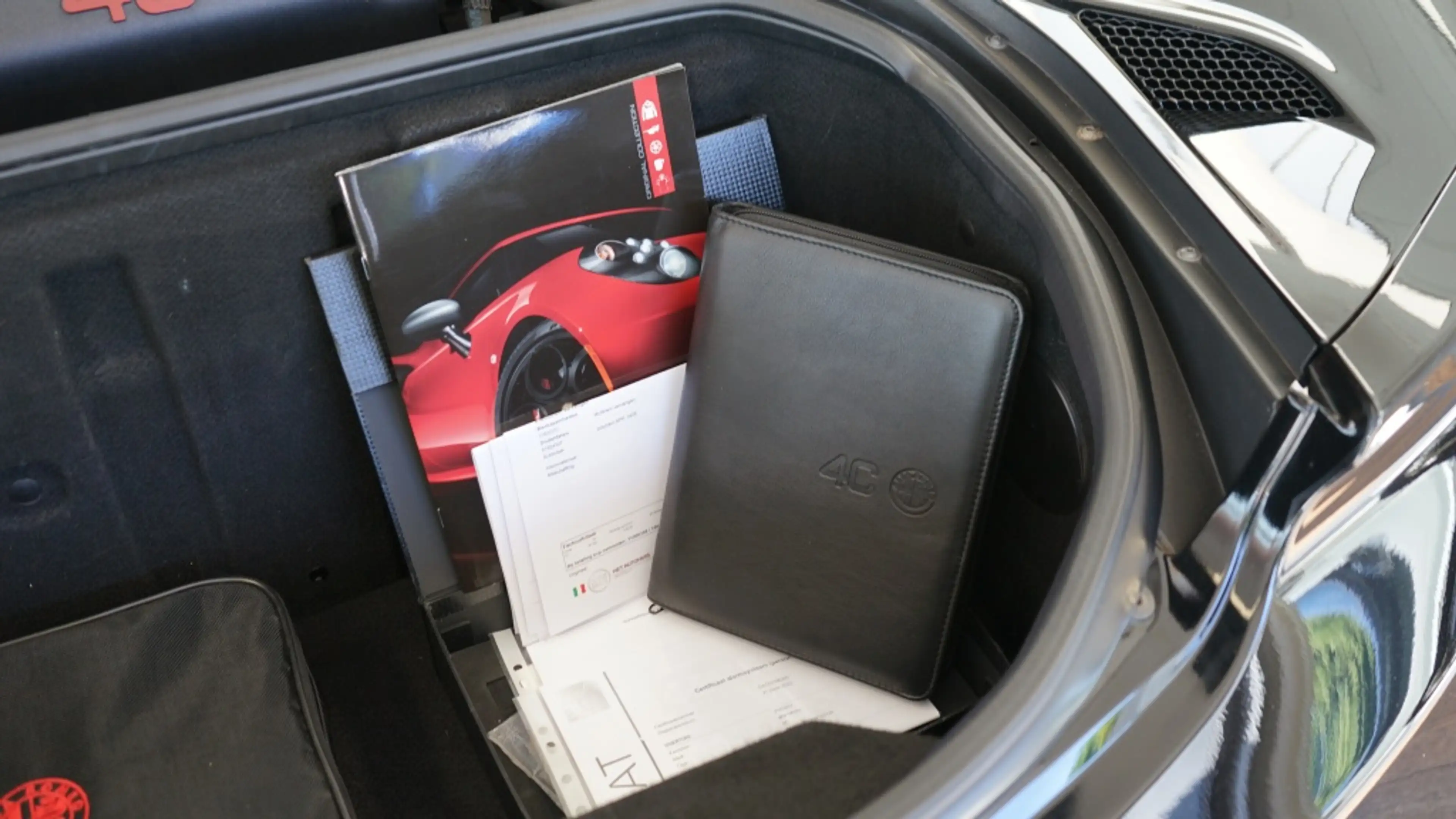 Alfa Romeo 4C 1750TBI TCT Airco | Carbon | 240 pk | — photo 11