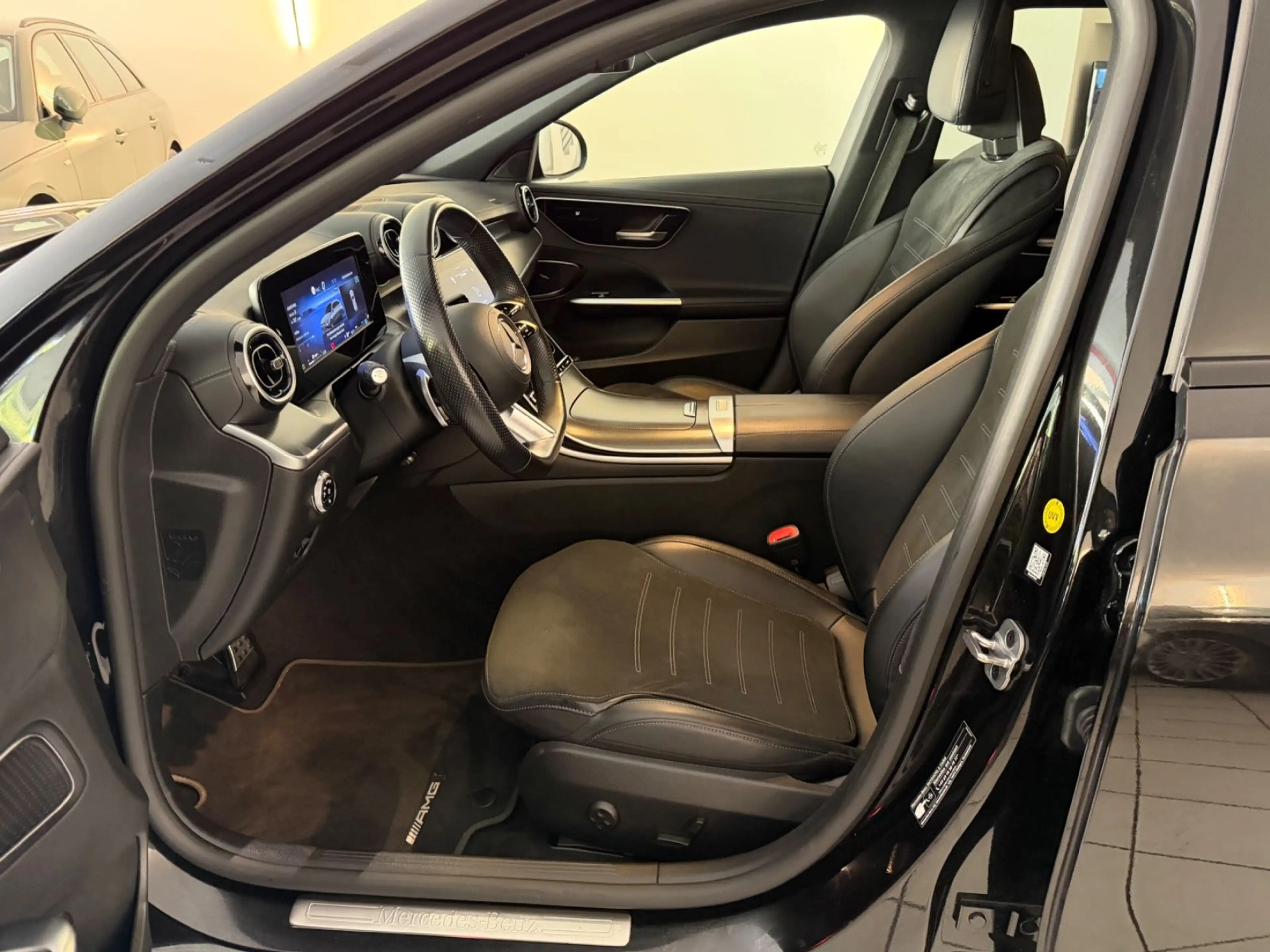 Mercedes-Benz C 300 C300D,AMG-Line,1-Hand,AHK,Night-Paket,Navi,Kamer — photo 9