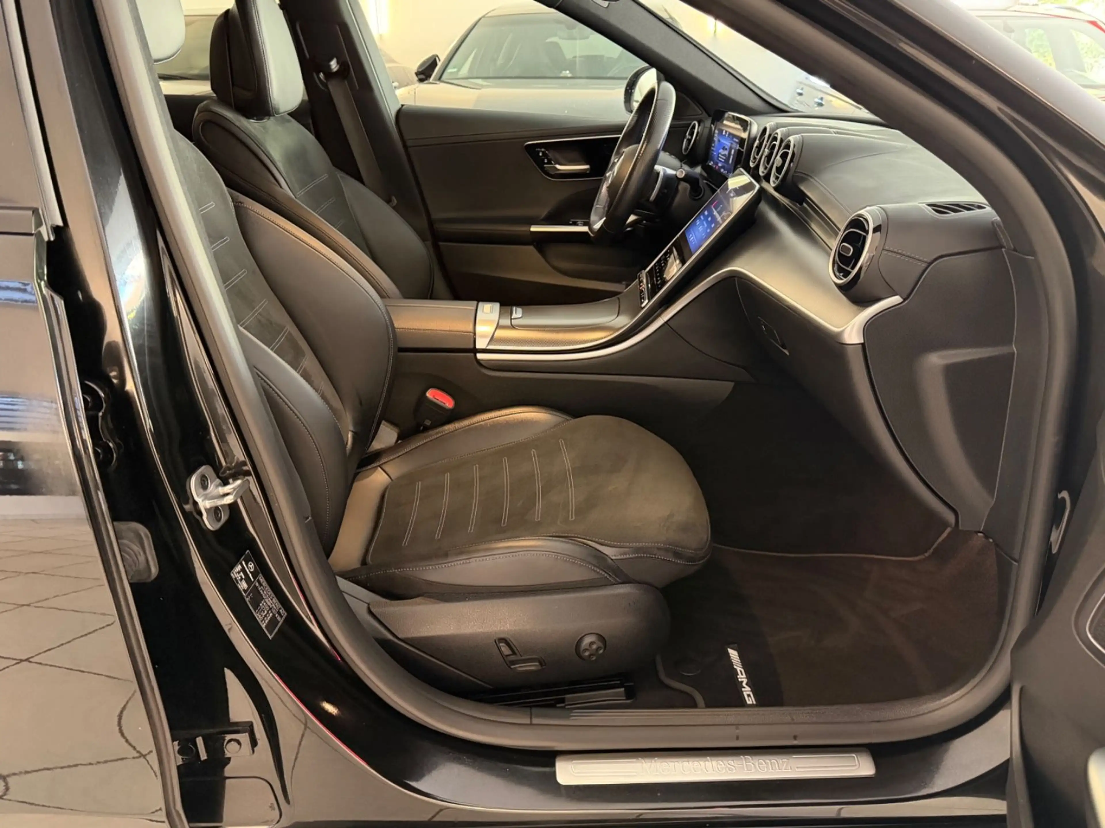 Mercedes-Benz C 300 C300D,AMG-Line,1-Hand,AHK,Night-Paket,Navi,Kamer — photo 13